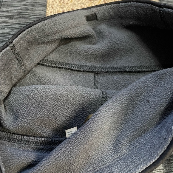 Athleta Fleece Lined Leggings Size Medium - Picture 5 of 10